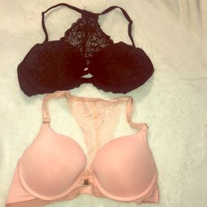 2 VICTORIA SECRET BRAS
